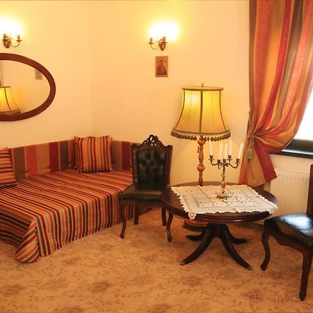 Hotel Conacul Bratescu Bran  Esterno foto