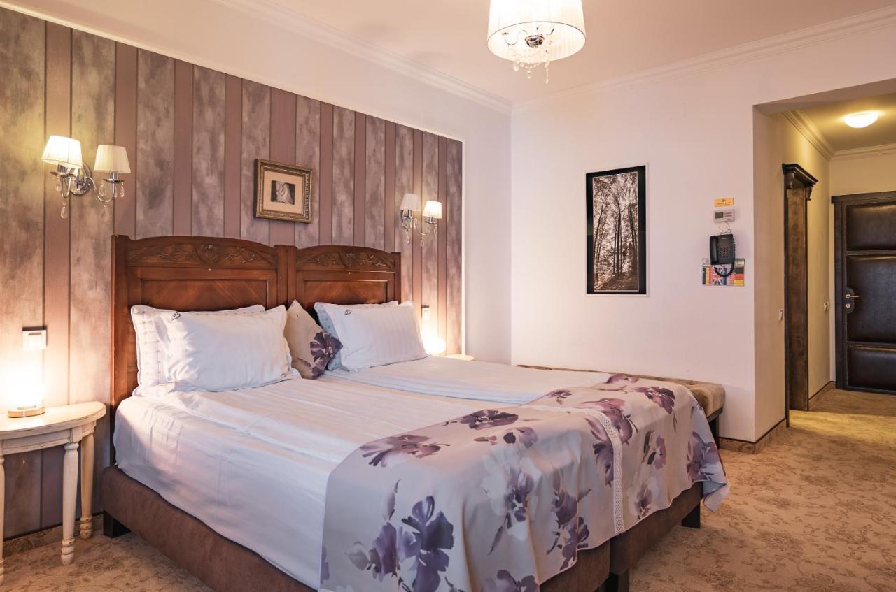 Hotel Conacul Bratescu Bran  Esterno foto
