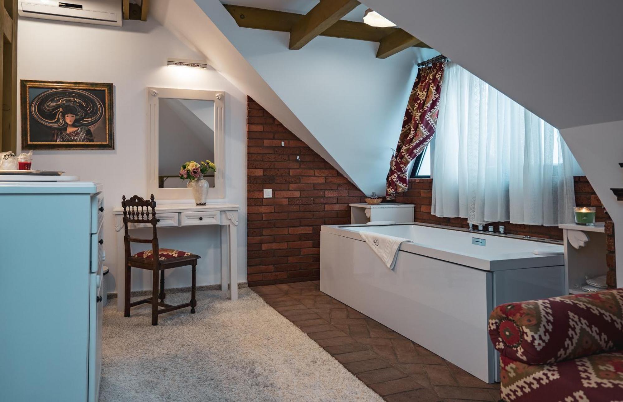 Hotel Conacul Bratescu Bran  Esterno foto