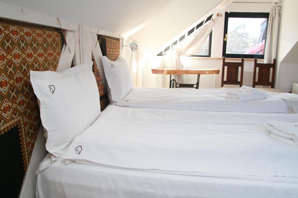 Hotel Conacul Bratescu Bran  Esterno foto