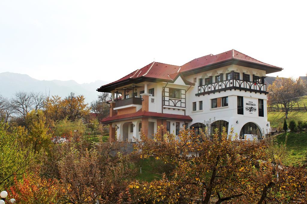 Hotel Conacul Bratescu Bran  Esterno foto