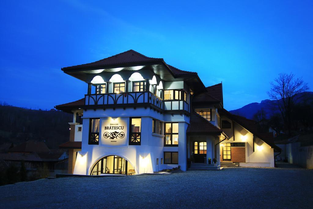 Hotel Conacul Bratescu Bran  Esterno foto