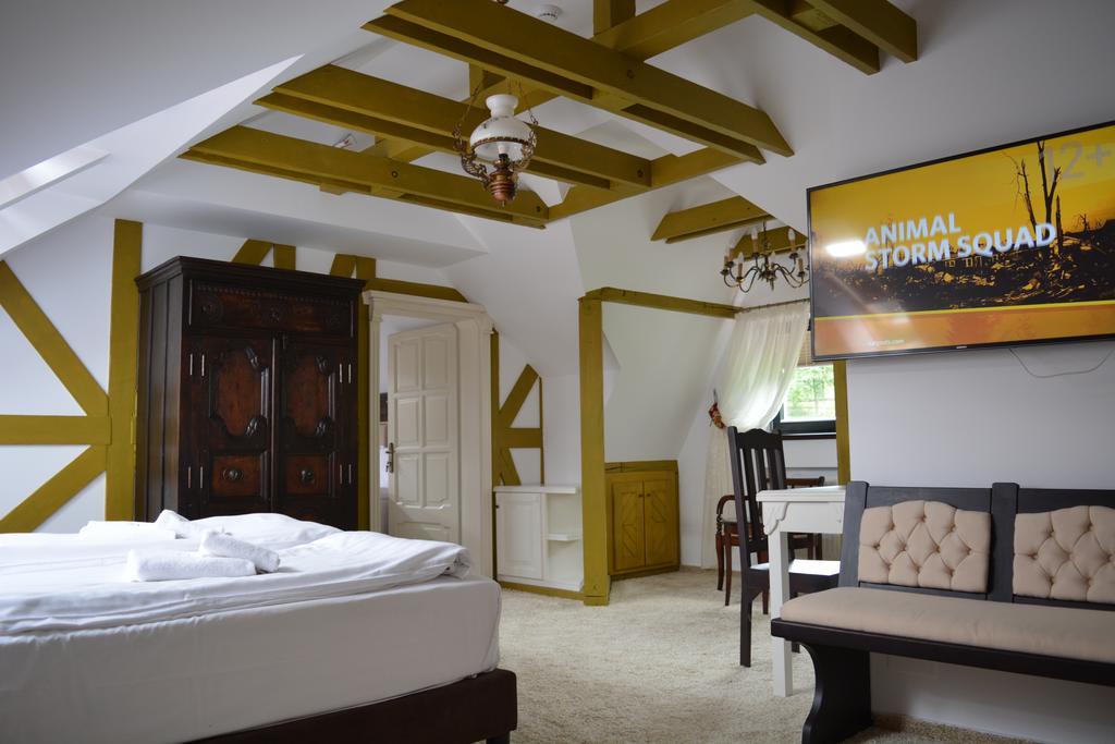 Hotel Conacul Bratescu Bran  Esterno foto