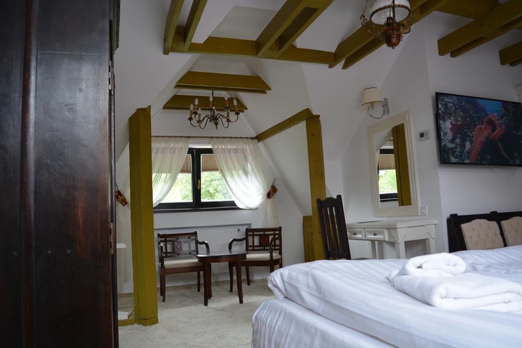 Hotel Conacul Bratescu Bran  Esterno foto