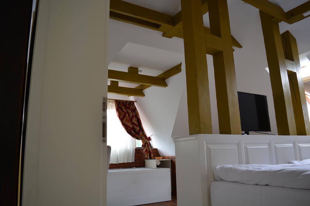 Hotel Conacul Bratescu Bran  Esterno foto